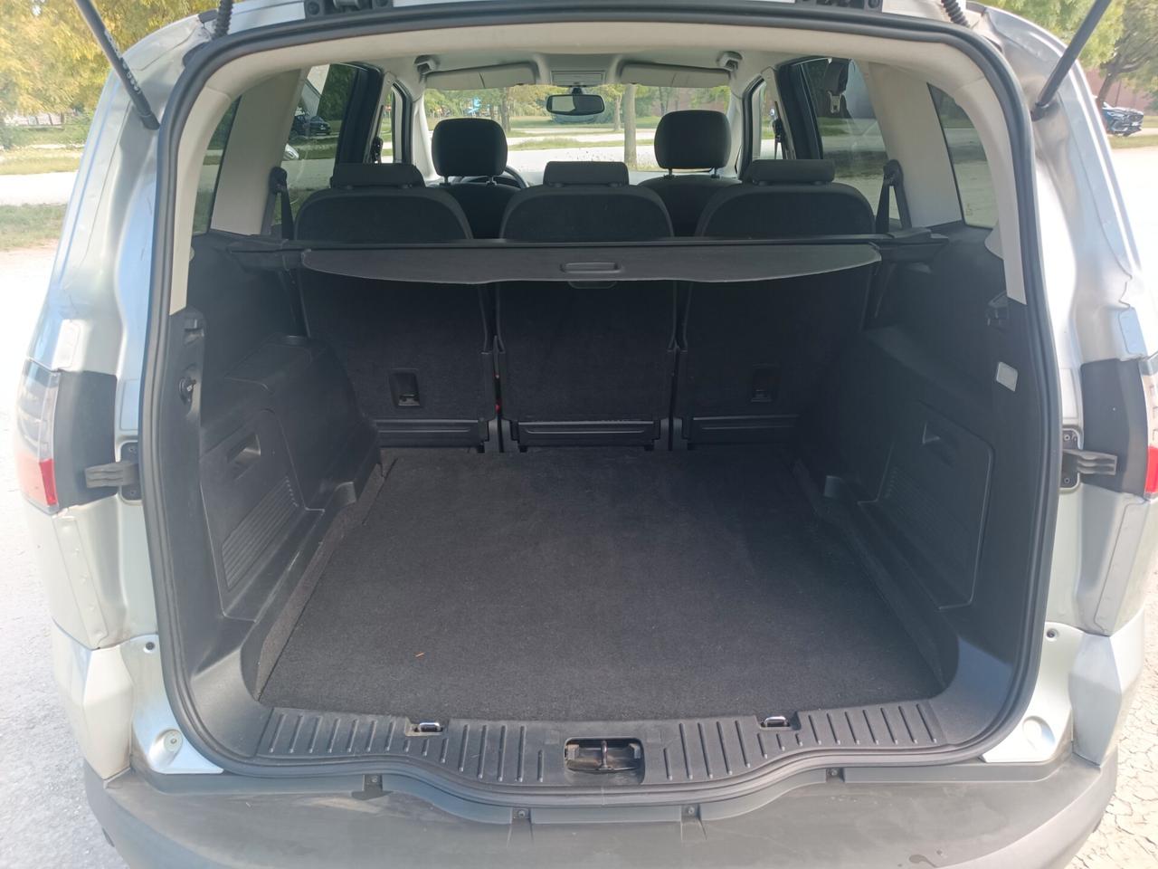 Ford S-Max 2.0 145CV Titanium pochi km