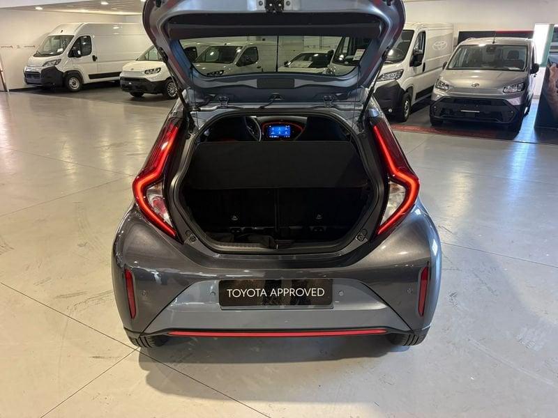 Toyota Aygo X 1.0B (72 CV) Undercover S-CVT