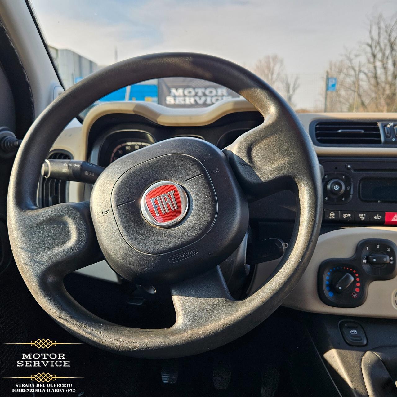 Fiat Panda 1.2 BENZINA NEOPATENTATI DA 75€ al mese