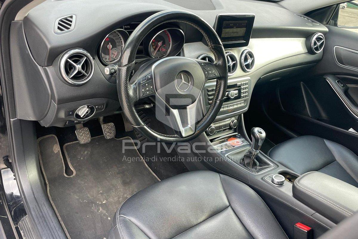 MERCEDES GLA 200 CDI Premium