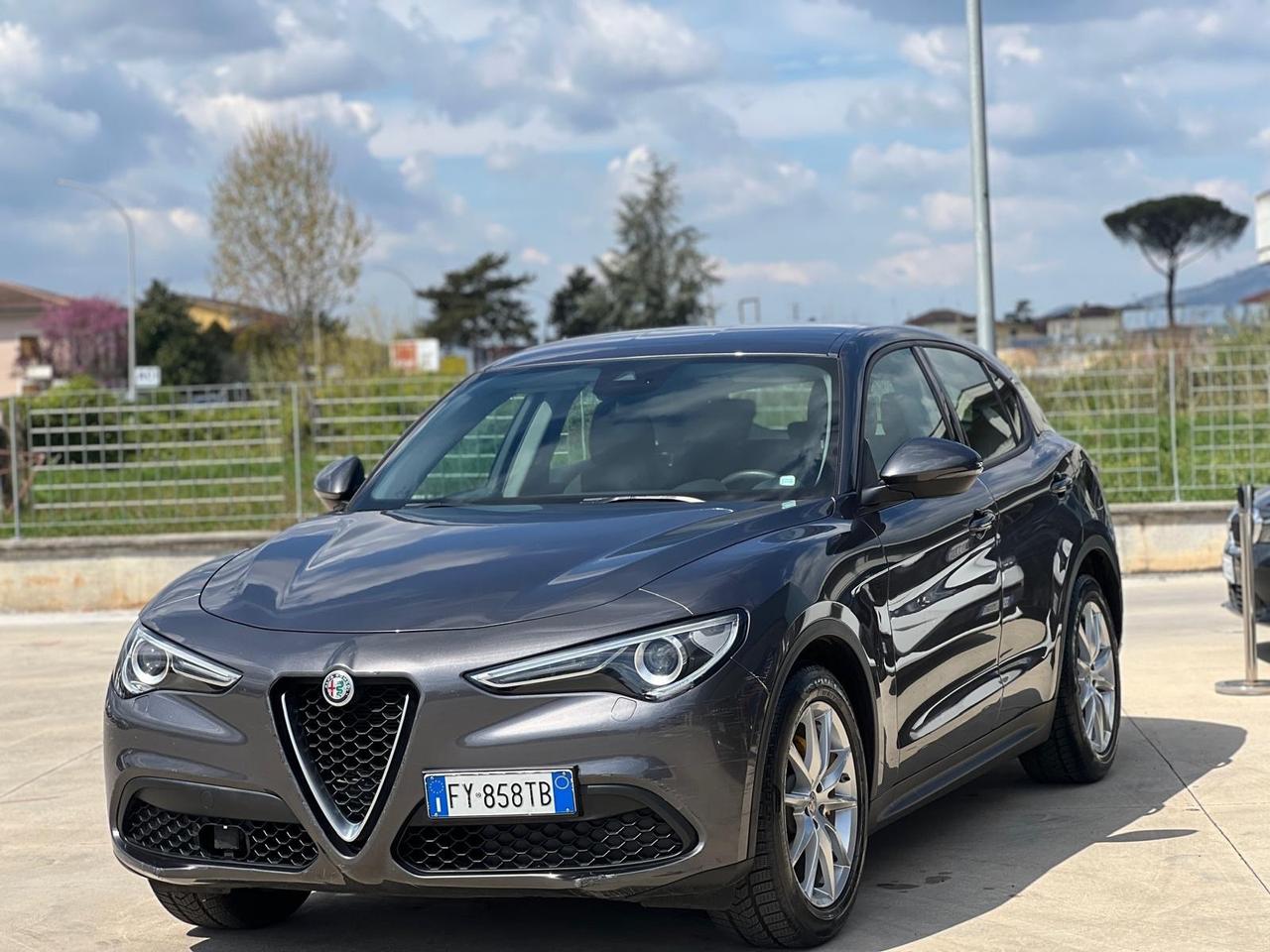 Alfa Romeo Stelvio 2.2 Turbodiesel 160 CV AT8 RWD Business