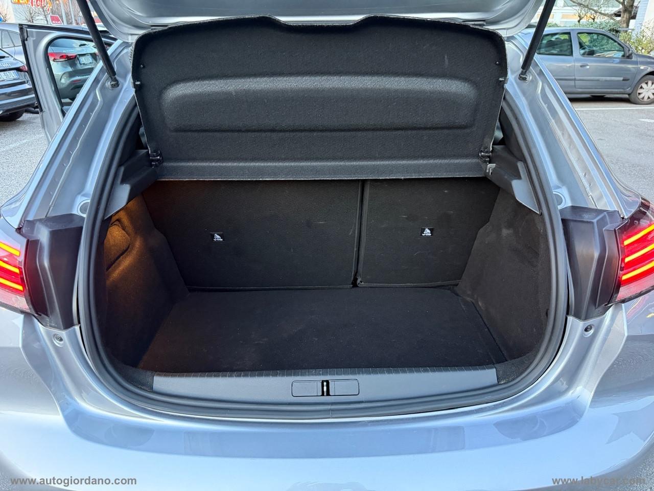 PEUGEOT 208 PureTech 100 S&S 5p. Allure PACK NAVIGATION + VISON PACK + VIIOPARK 2 + PARK DRIVE