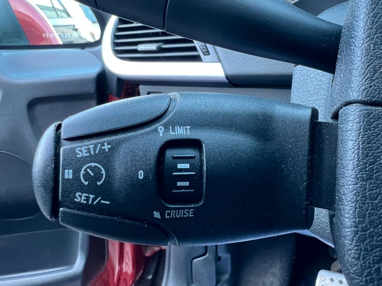Peugeot 207 1.6 VTi 120CV CC Féline