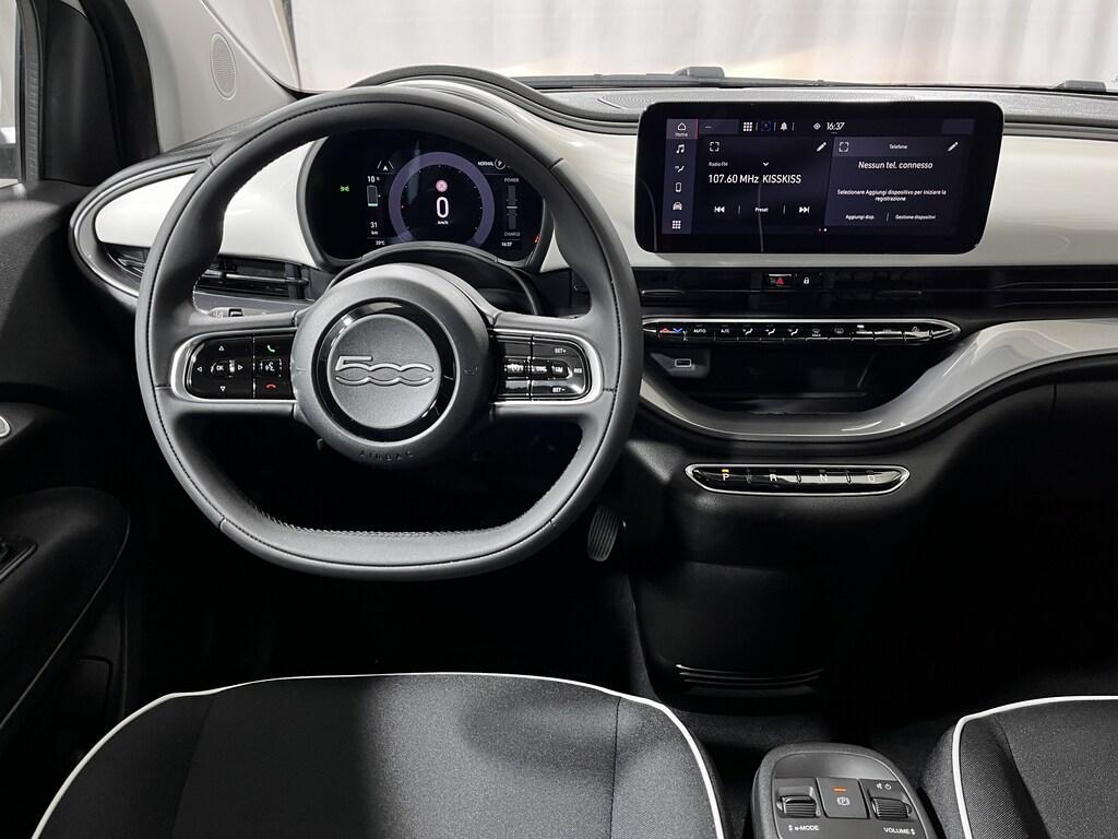 Fiat 500 e 42 kWh
