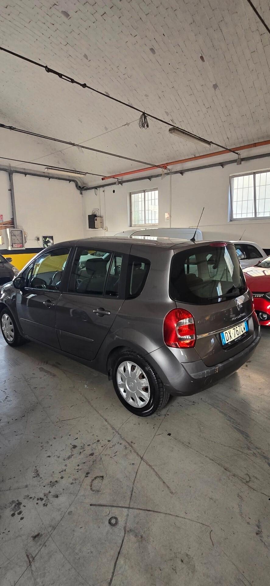 Renault Modus Grand Modus 1.2 16V TCE Dynamique
