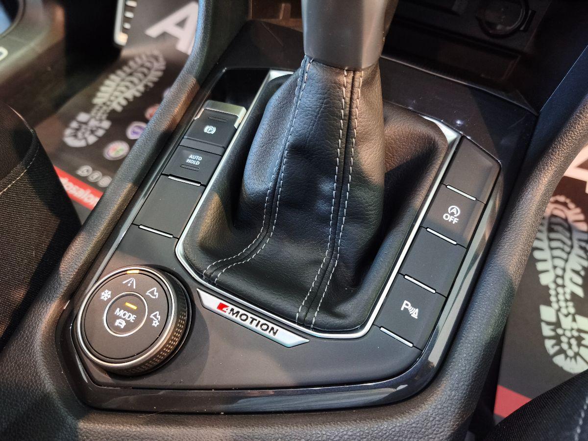 VOLKSWAGEN Tiguan 2.0 TDI DSG 4MOT R-Line Solo 68.000km