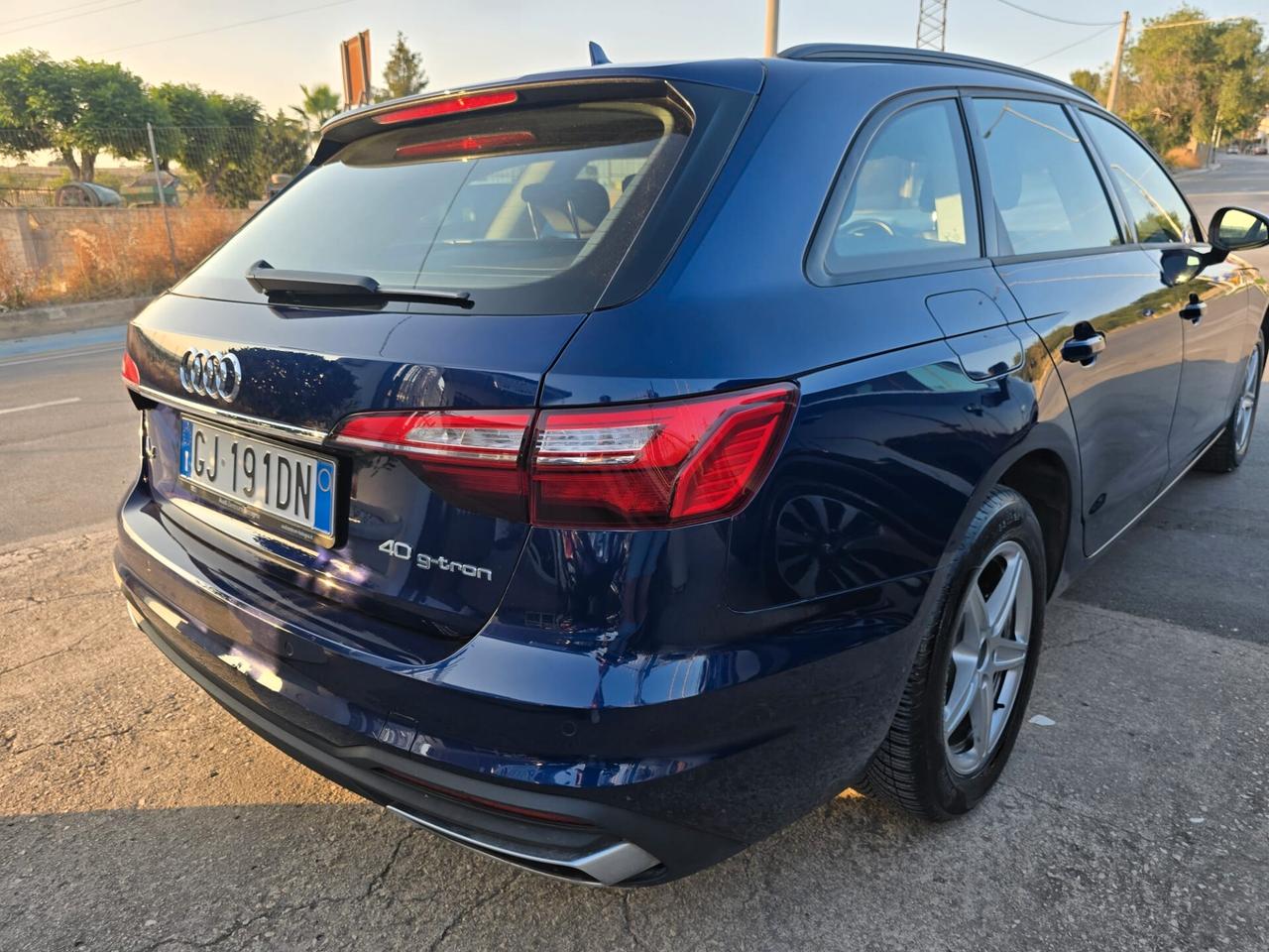 Audi A4 Avant 40 g-tron S tronic Business