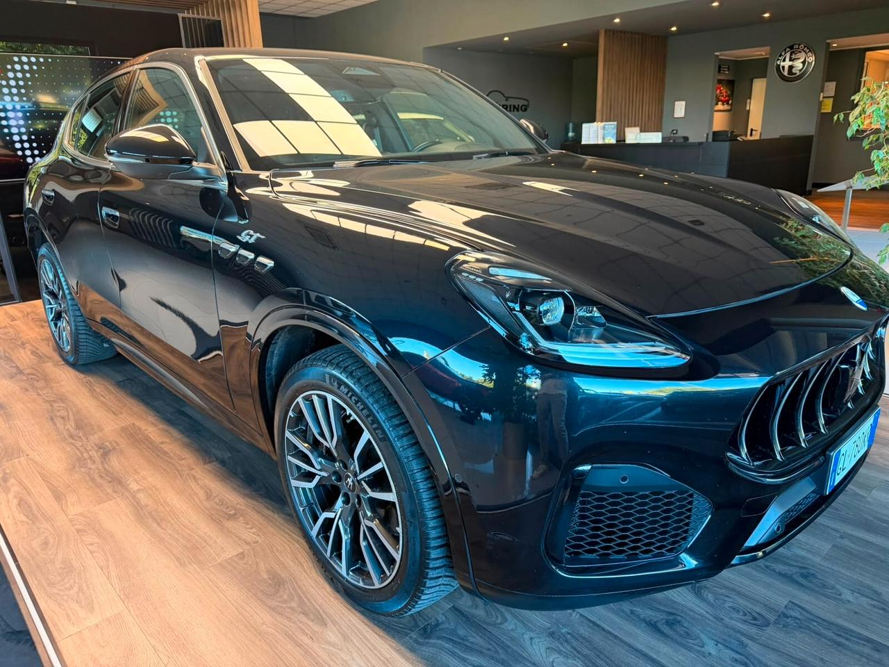 Maserati Grecale MHEV 300 CV AWD GT