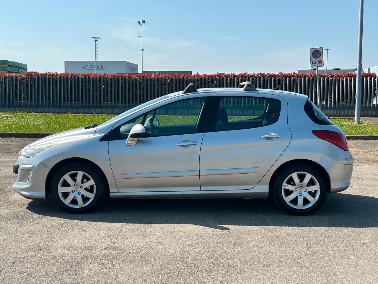 Peugeot 308 1.6 HDi 110CV 5p. Premium (6 Marce)