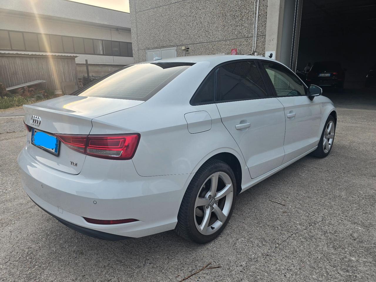 Audi A3 Sedan 1.6 TDI 116 CV S tronic Business