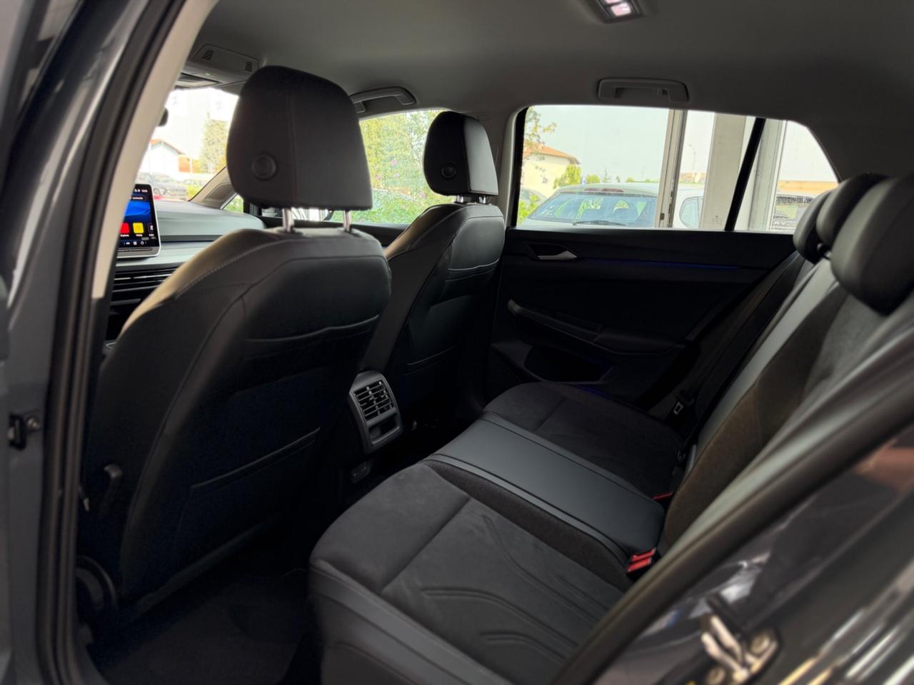 Volkswagen Golf 2.0 TDI 150 CV DSG SCR Editon Plus