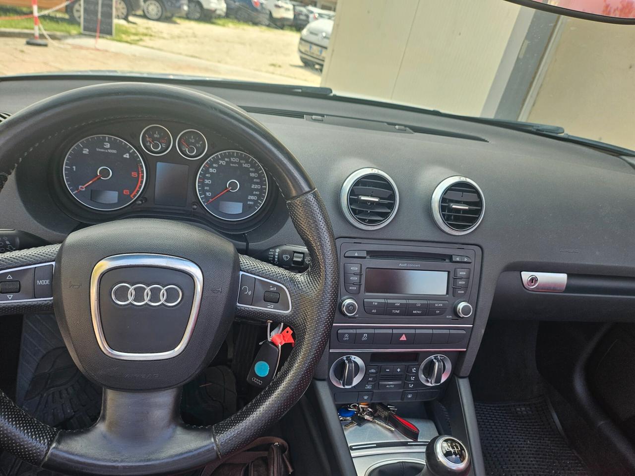 Audi A3 Cabrio 1.6 TDI 105 CV CR Ambition