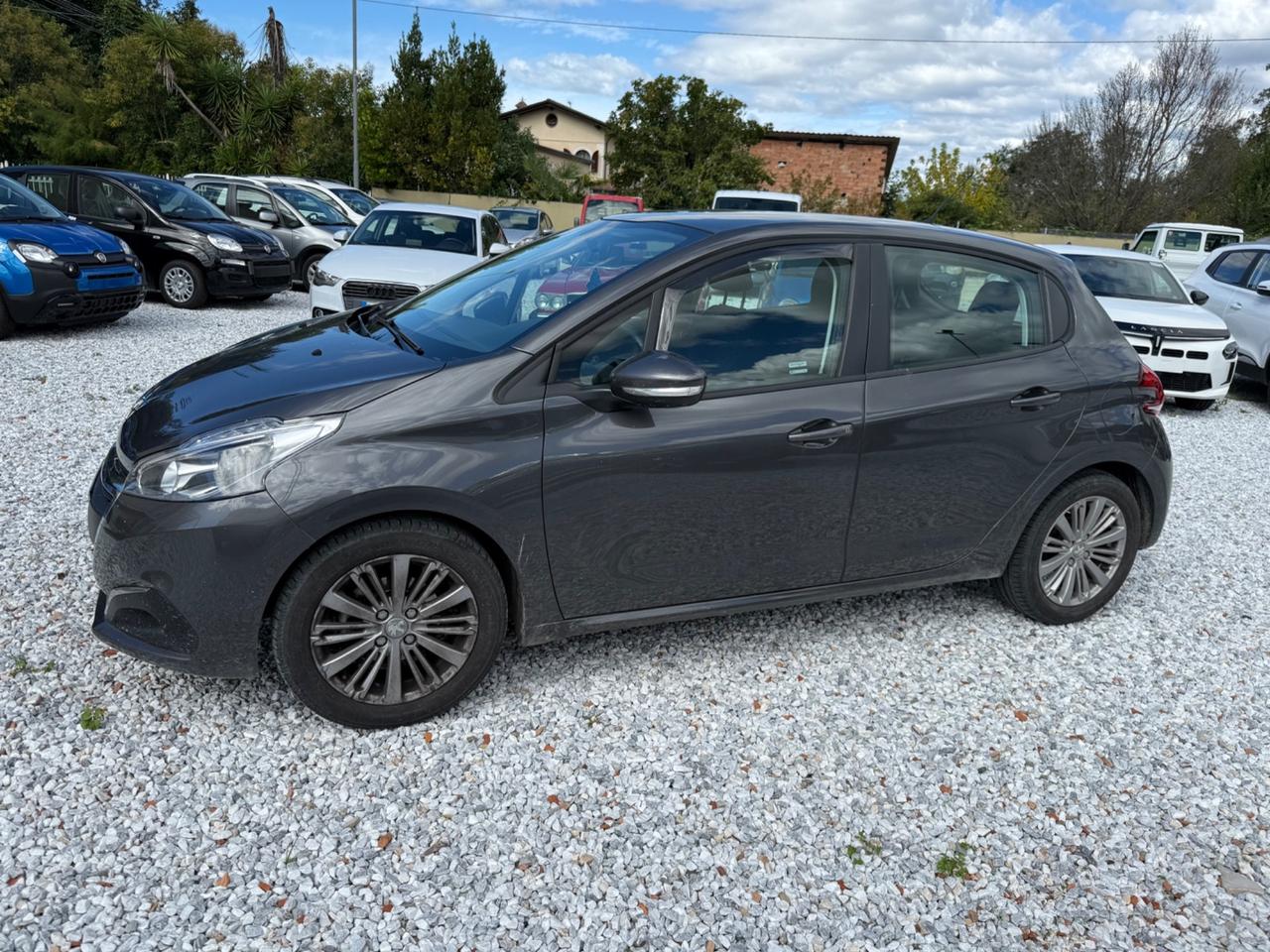 Peugeot 208 PureTech 82 5 porte Allure