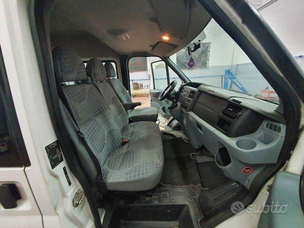 Ford Transit 300M 2.2 TDCi 115CV 9 Posti