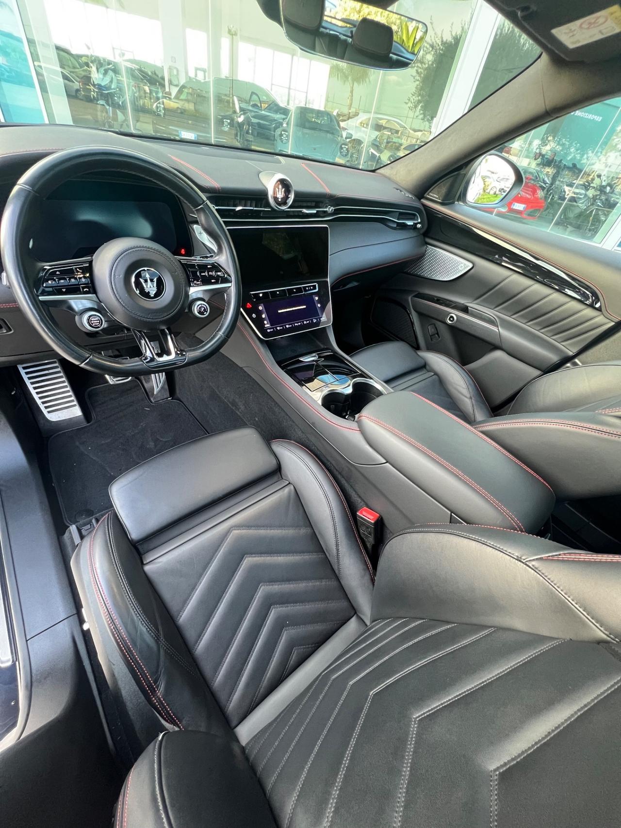 Maserati Grecale 2.0Modena 330cv possibilità noleggio no scoring