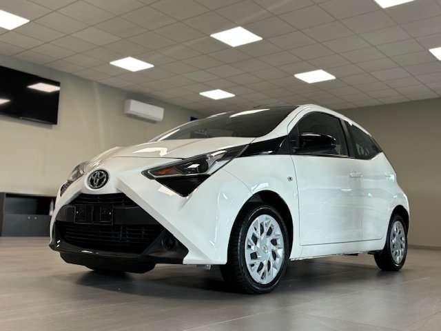 Toyota Aygo Connect 1.0 VVT-i 72 CV 5p X-Play