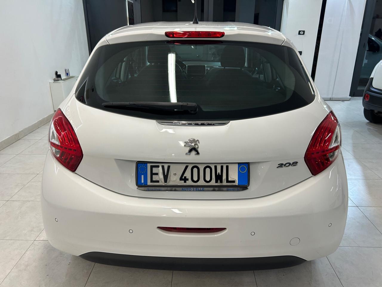 Peugeot 208 1.4 hdi 50kw 2014