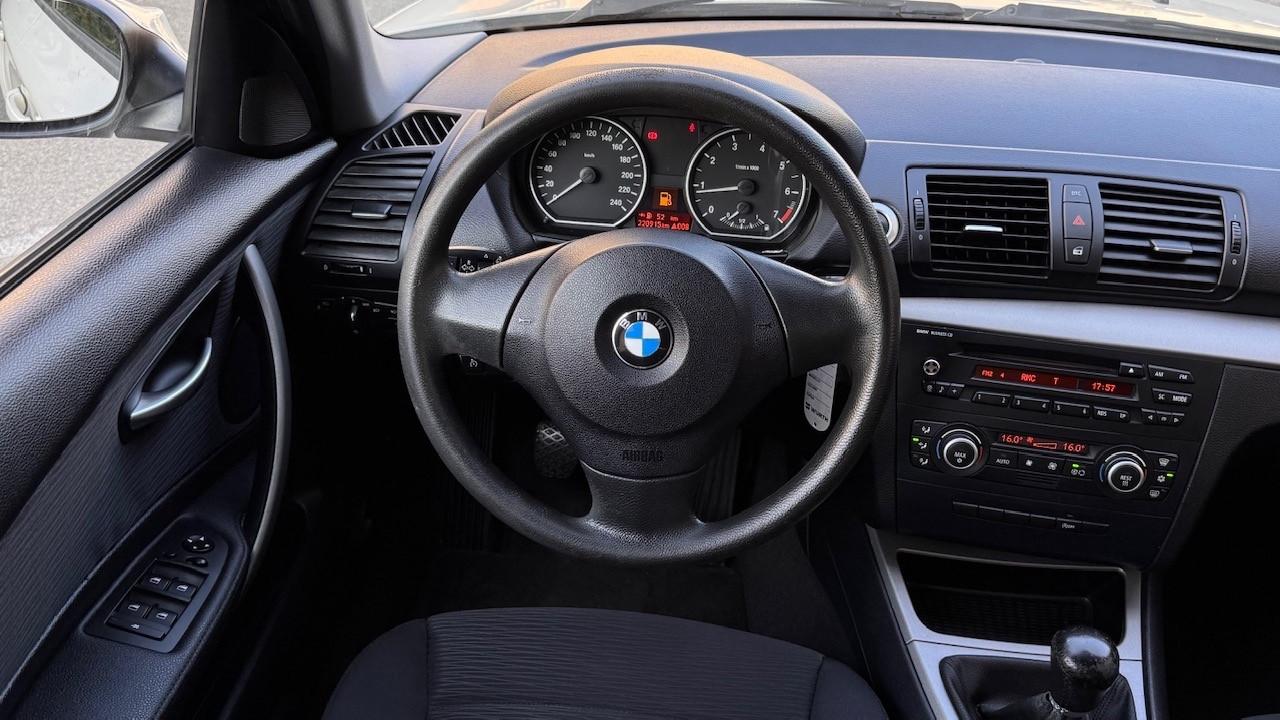 Bmw 116 116i cat 5 porte Attiva