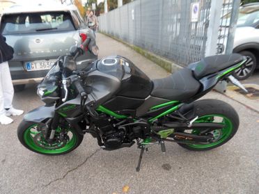 Kawasaki Z 900 ZR F