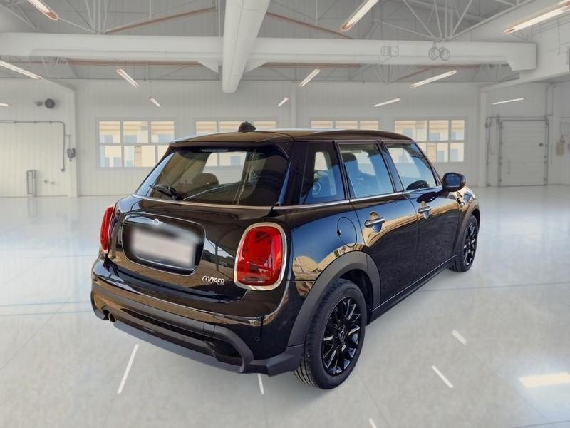 MINI COOPER CLASSIC AUTO 5 PORTE BERLINA