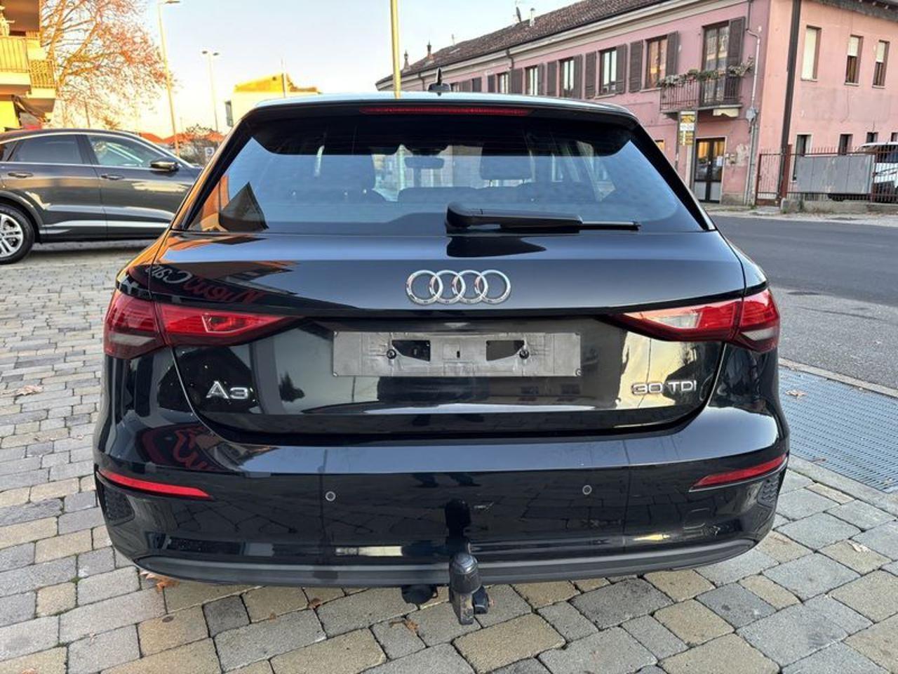 Audi A3 SPB 30 TDI S tronic Business LED-NAVI