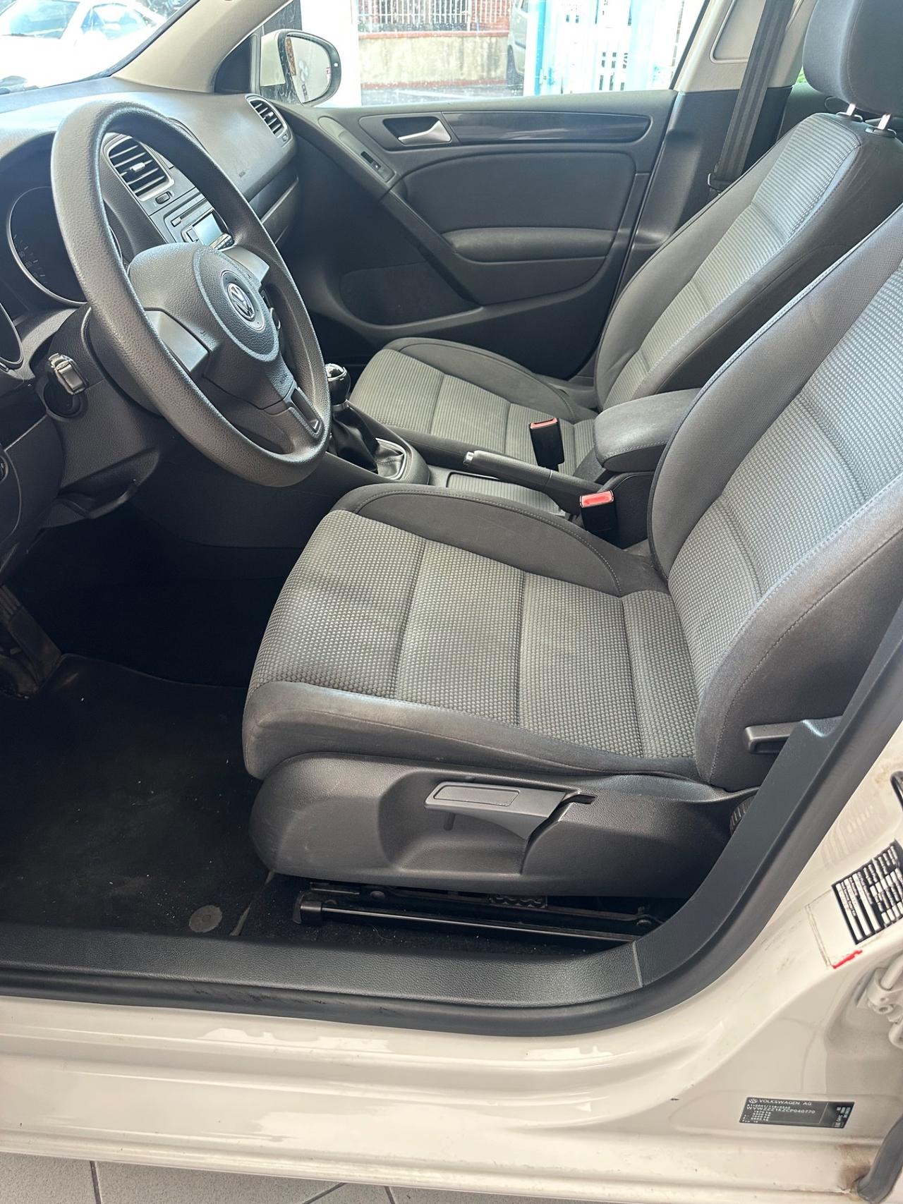 Volkswagen Golf 1.6 TDI DPF 5p. Highline
