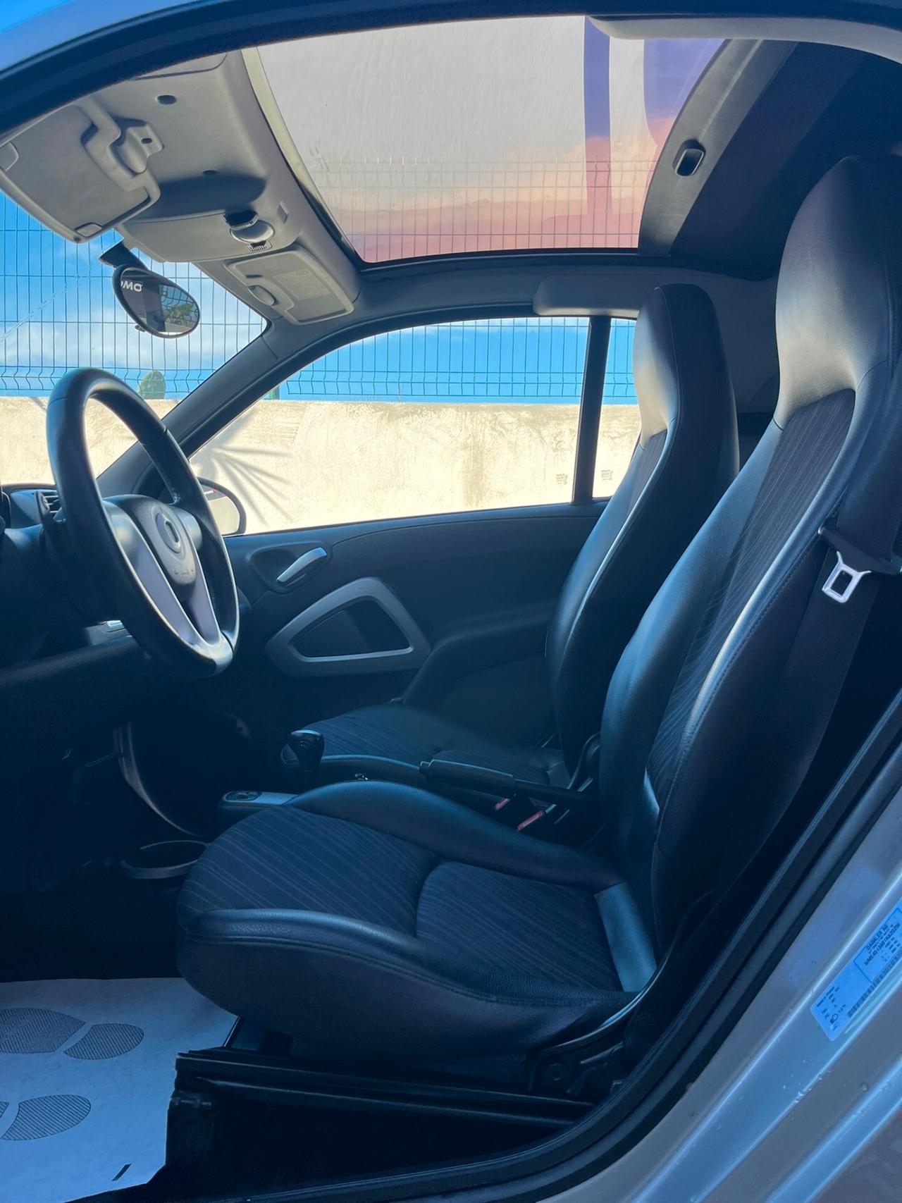 Smart ForTwo 1000 52 kW MHD coupé passion