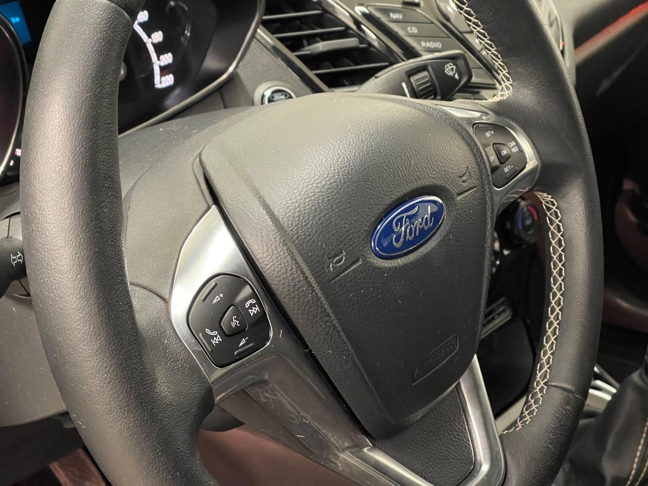 Ford Fiesta 1.4 5p. Bz.- GPL Titanium