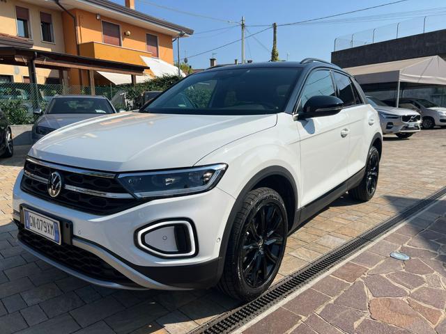 VOLKSWAGEN T-Roc 1.5 TSI ACT DSG Style - BLACK PACK -