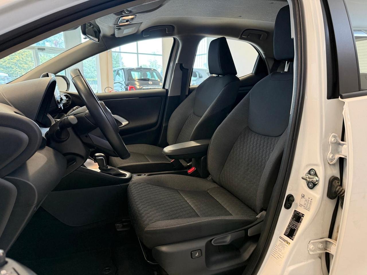 Toyota Yaris 1.5 Hybrid 5 porte Business