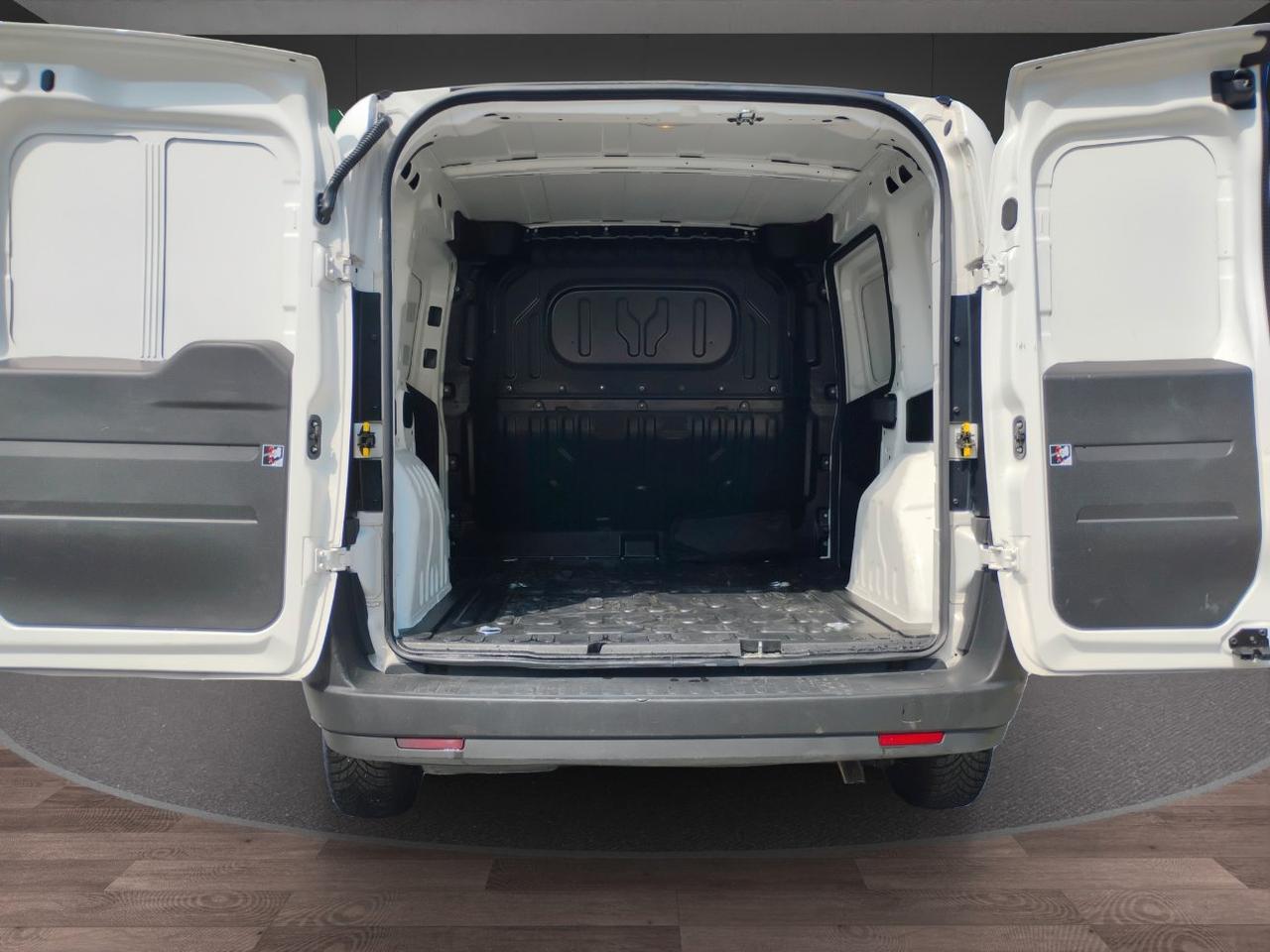 FIAT Doblo cargo 1.3 mjt. CH1 Lounge S&S...
