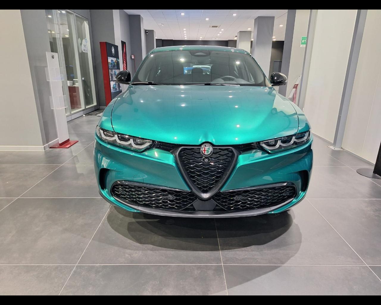 ALFA ROMEO Tonale Plug In Hybrid Q4 280cvVeloce