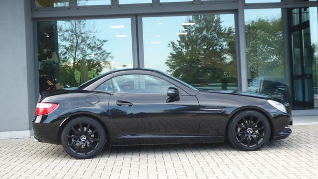 MERCEDES-BENZ SLK 200 CGI Sport