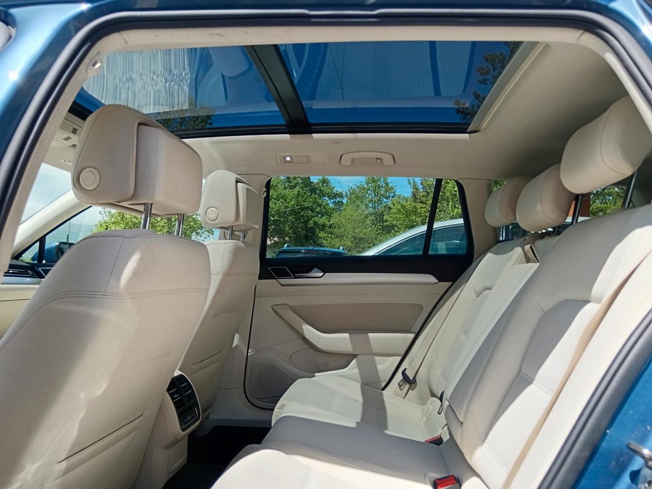Volkswagen Passat 1.6 TDI 120CV TETTO APRIBILE