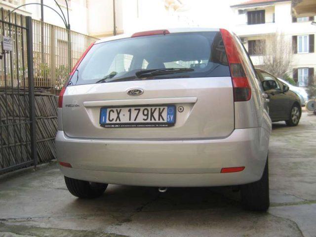 FORD Fiesta 1.2 16V 5 PORTE TECNO