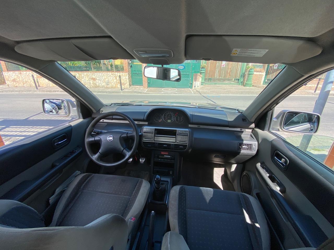 Nissan X-Trail 2.2 TD Di Elegance