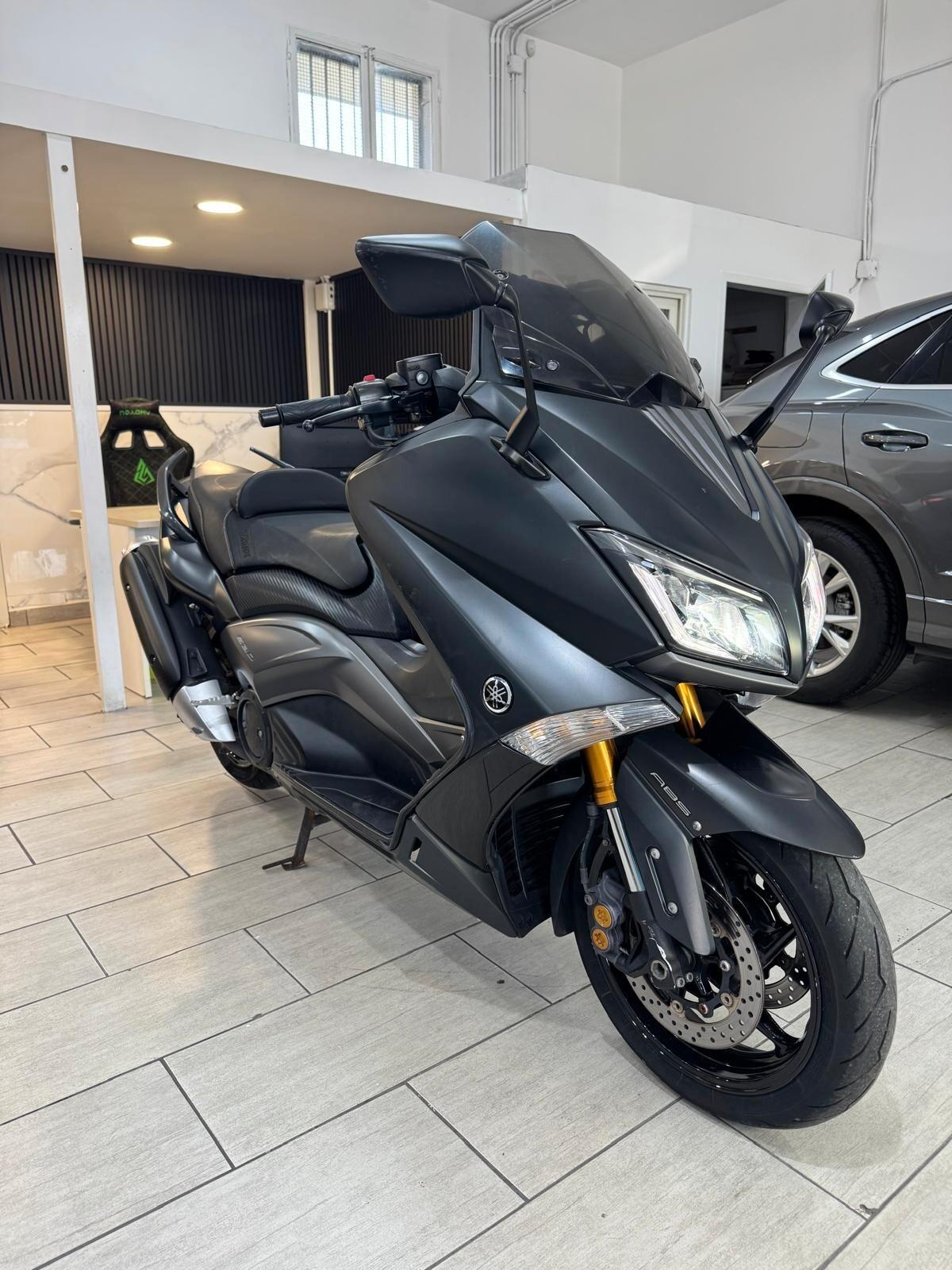Yamaha T Max 530 AIRON MAX