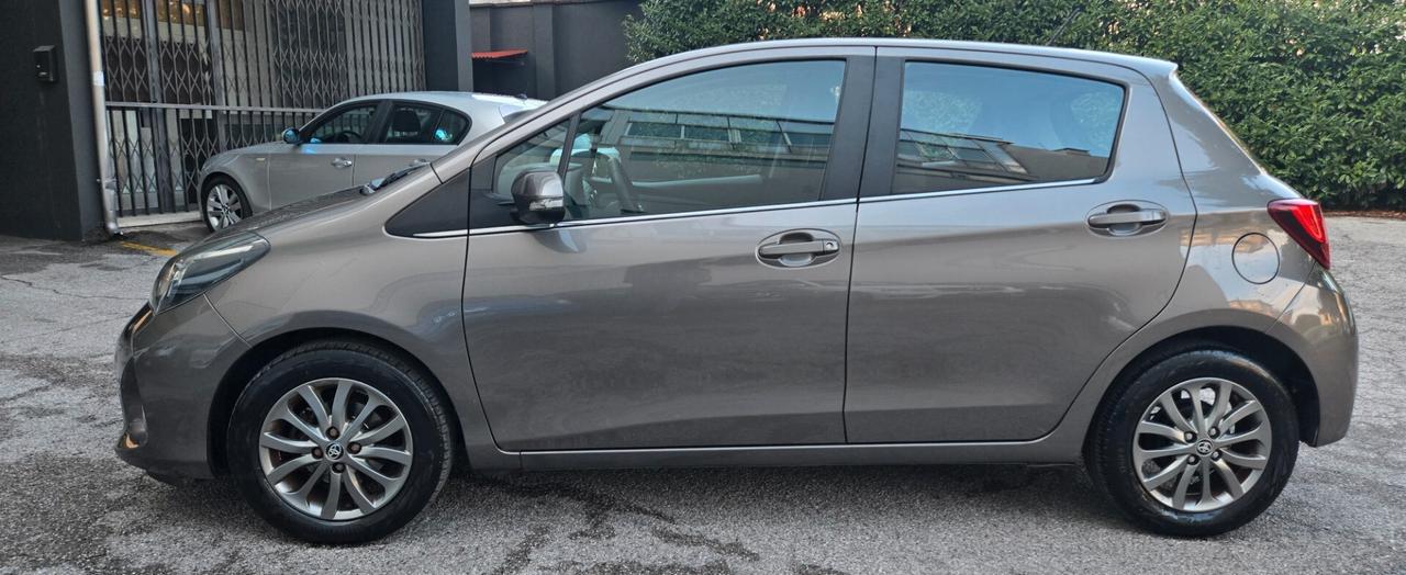 Toyota Yaris 1.0 5 porte Lounge