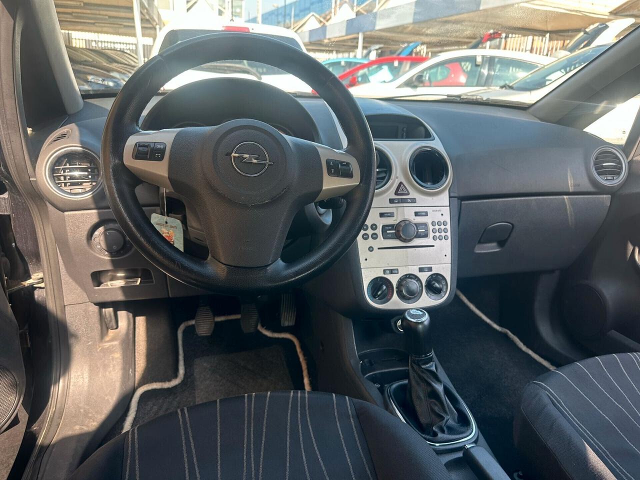 OPEL CORSA 1,0 BENZ.