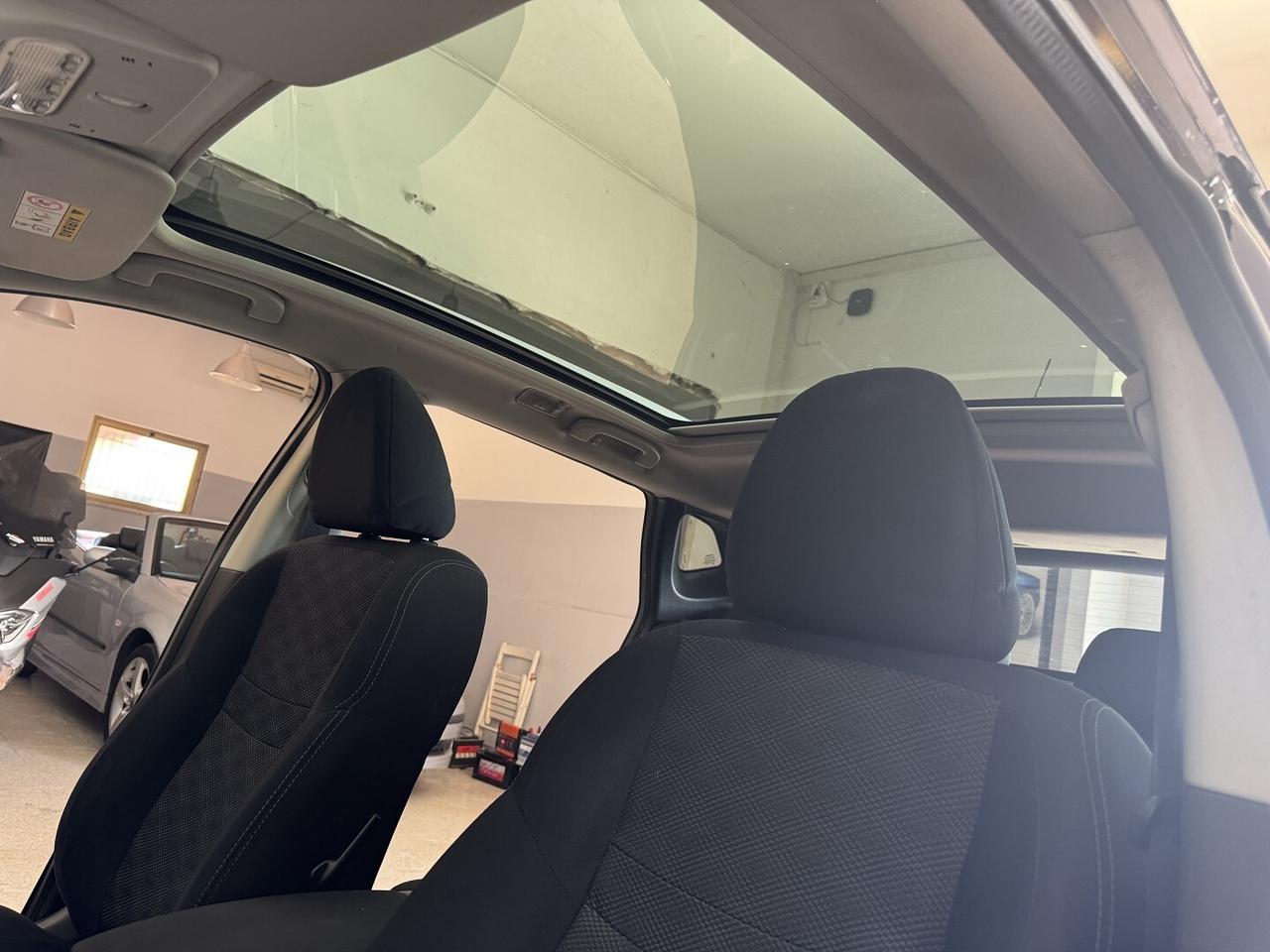 Nissan QASHAI 1.6 DCi N-Tech Tetto-Navigatore