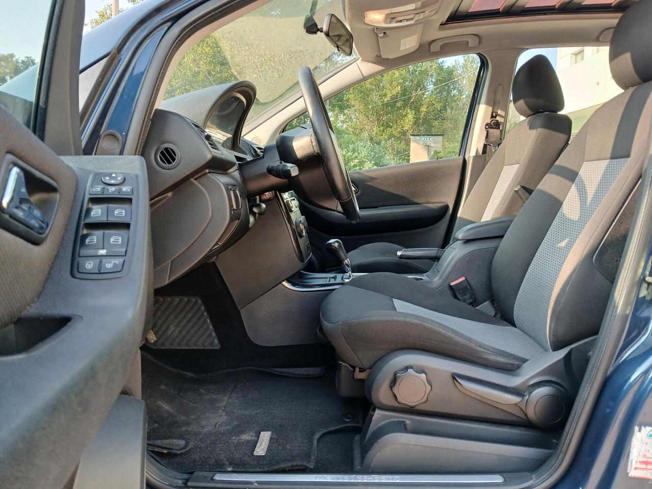 Mercedes-benz A 170 .