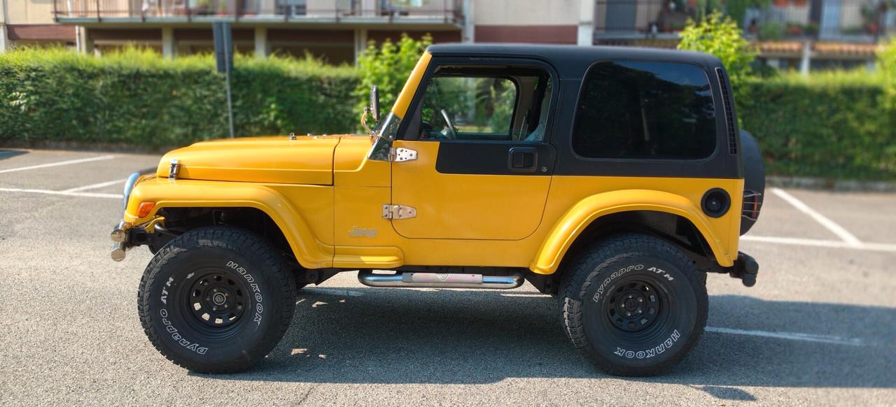 Jeep Wrangler 4.0 GPL Aut 4 posti