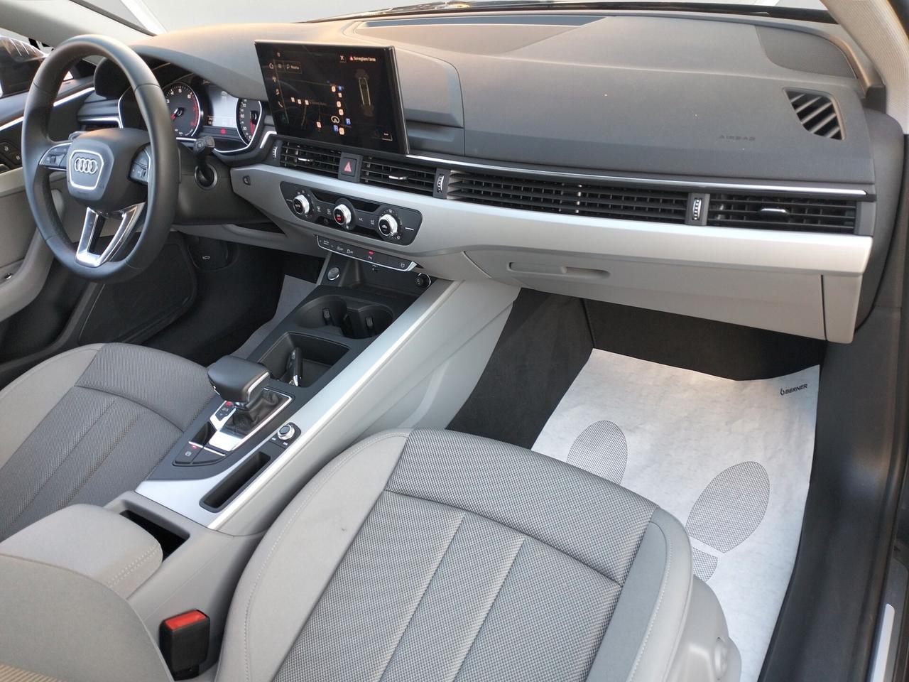 AUDI A4 V 2022 Avant 40 2.0 tfsi mhev 204cv s-tronic IVA ESPOSTA