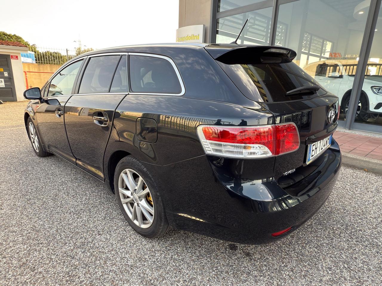 Toyota Avensis 2.0 D-4D Wagon Sol
