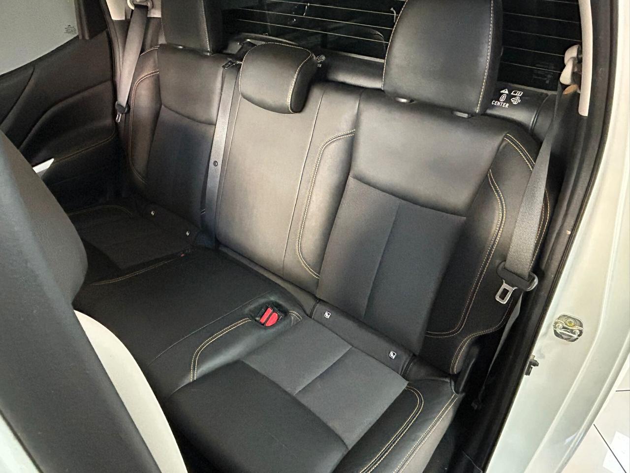 Nissan Navara 2.3 dCi 4WD D. Cab N-Connecta auto