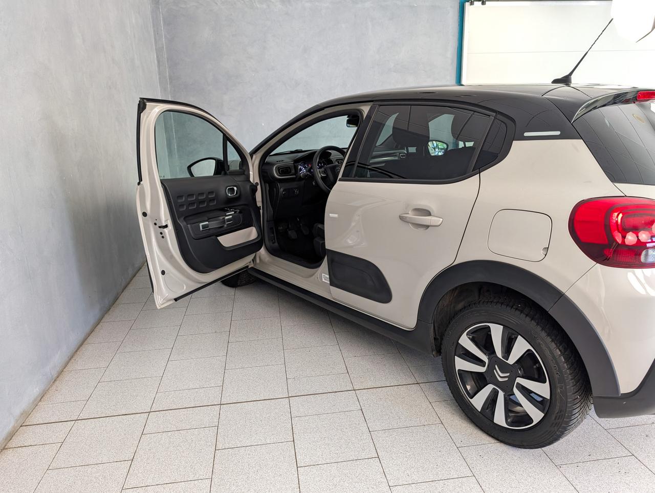 Citroen C3 1.2 puretech 83cv Shine