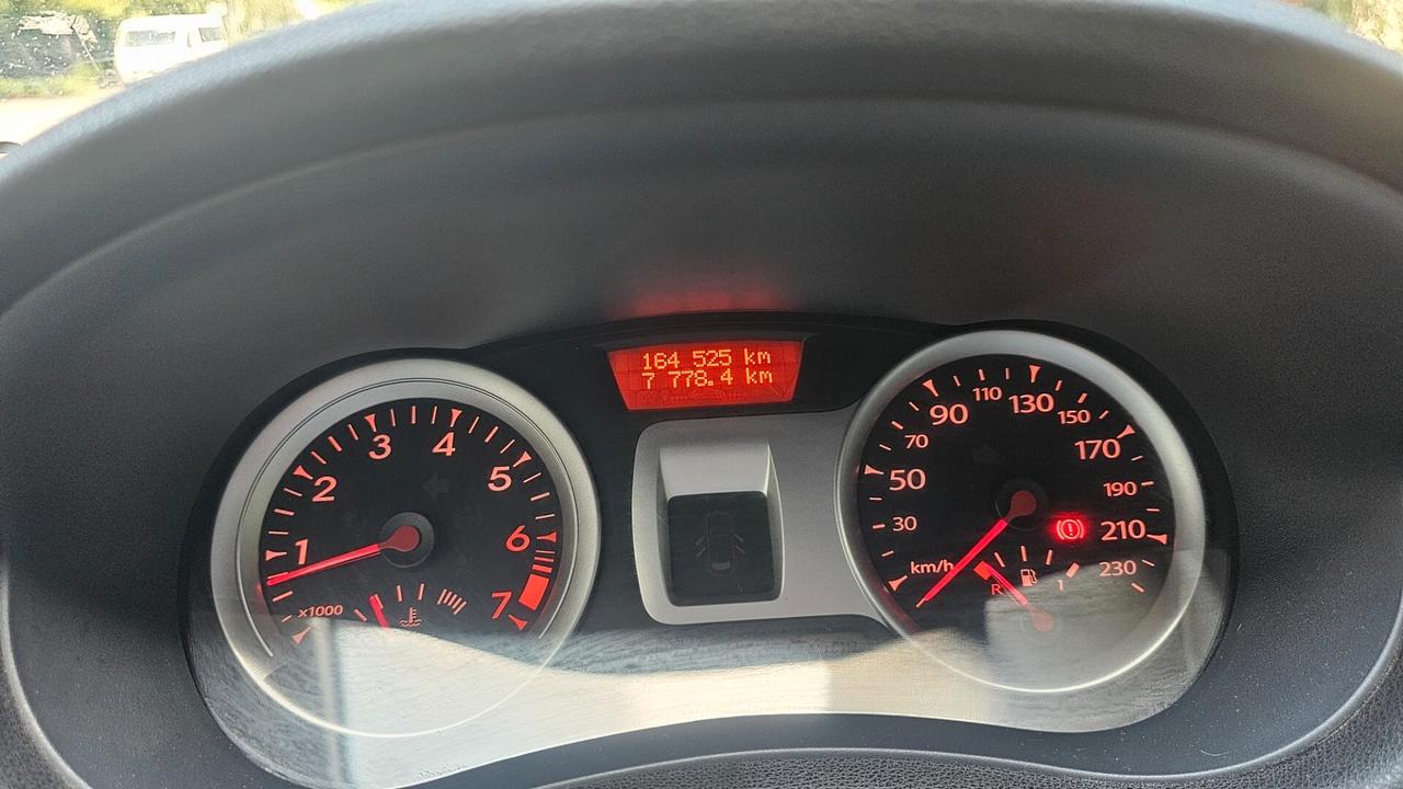 Renault Clio 1.2 16V TCE 100CV SporTour Live!