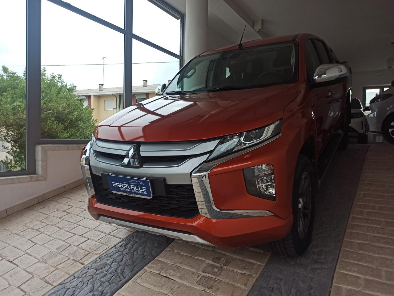 Mitsubishi L200 2.3 D Club Cab 4x4 Super Select Intense 2022