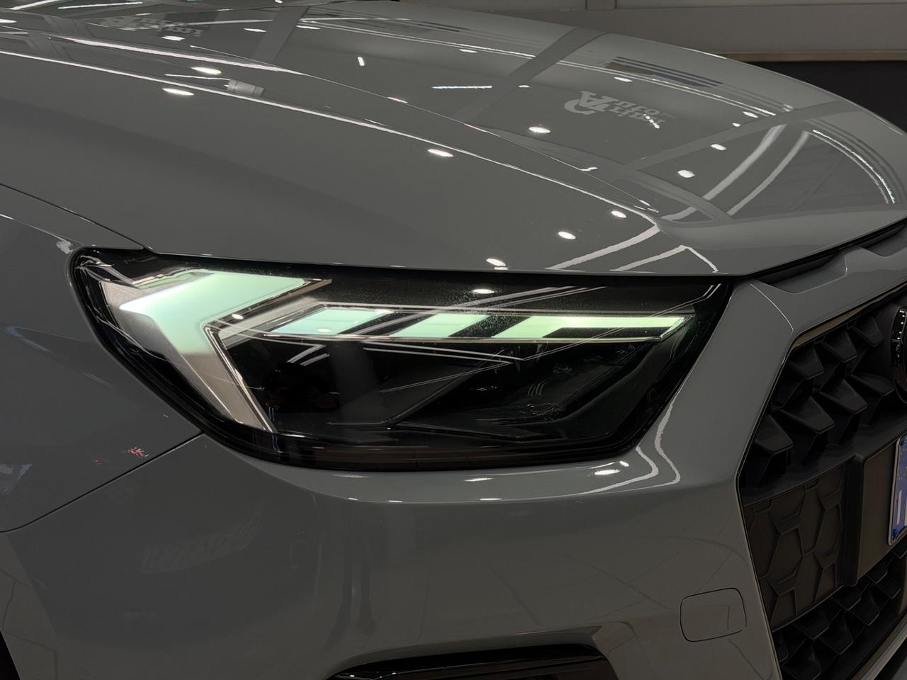 Audi A1 SPB 30 TFSI S tronic Identity Black