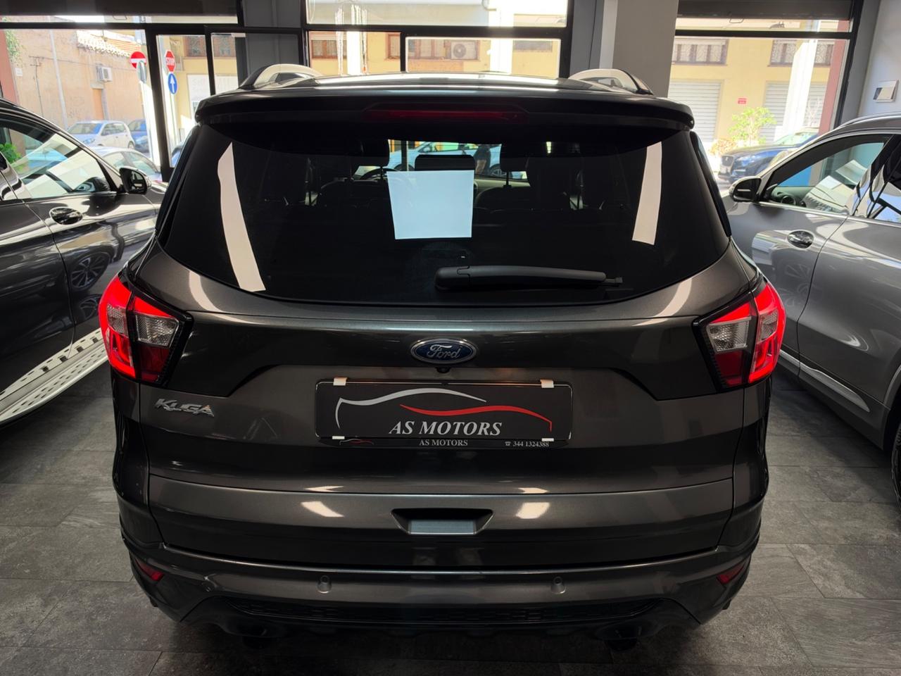Ford Kuga 1.5 TDCI 120 CV 2WD ST-Line